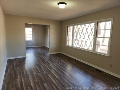 7565 Carrollburg Dr, Fayetteville, NC 28303 - photo 2