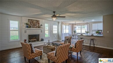 1347 Carnation Ln, New Braunfels, TX 78130 - photo 5