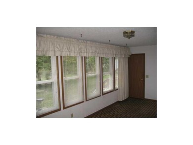 Family Room-L1.