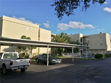 1950 NE Indian River Dr unit 302, Jensen Beach, FL 34957 - photo 4