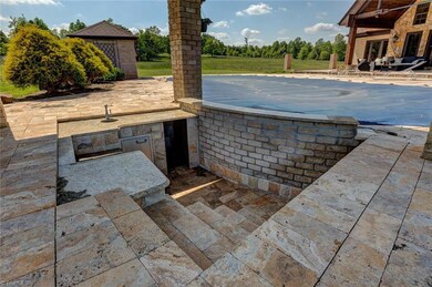 Sunken Swim up Bar