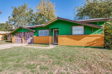 409 Roberts Cir, Arlington, TX 76010 - photo 4