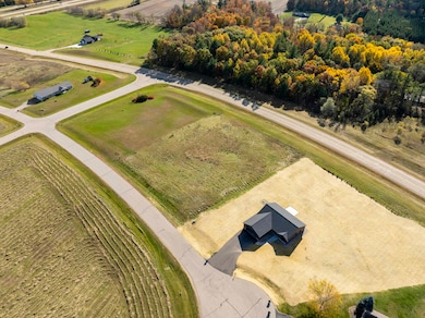 9573 Briarwood Ct, Caledonia, WI 54940 - photo 3