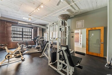 Printer Lofts unit 203, Saint Louis, MO 63103 - photo 4