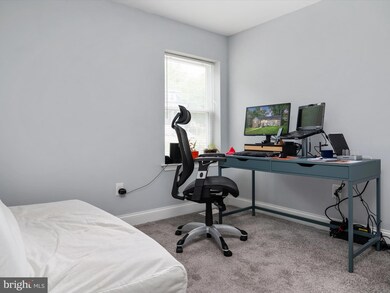 5714 Somerset Rd, Riverdale, MD 20737 - photo 7