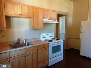 40 W Lancaster Ave unit 1, Downingtown, PA 19335 - photo 2