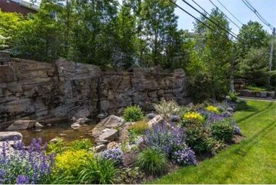 10 Ricciuti Dr unit 7, Quincy, MA 02169 - photo 2