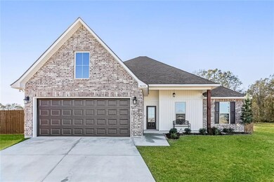 5049 Park Shore Dr, Marrero, LA 70072 - photo 2