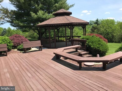 2106 Daniel St, Coplay, PA 18037 - photo 3