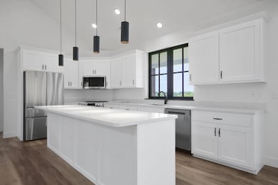 23-web-or-mls-Tebbetts View 5306 (23)