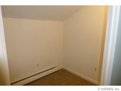 Other Walk in Closet to Master bedroom upstairs