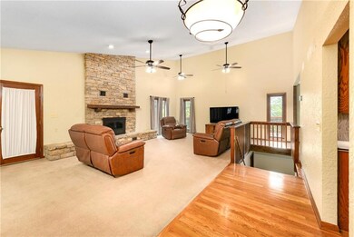 4090 SW Pryor Rd, Lees Summit, MO 64082 - photo 7