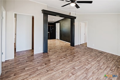 204 W Texas St, Cuero, TX 77954 - photo 3