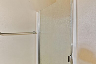 1501 NE Rj Dr, Grants Pass, OR 97526 - photo 5