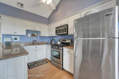 03-Kitchen