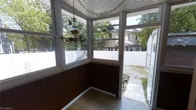1506 Cloverdale Ave, Winston Salem, NC 27104 - photo 7