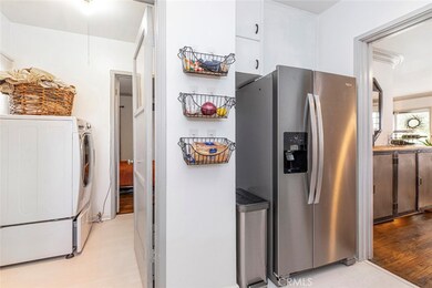 500 S Parish Place, Burbank, CA 91506 - photo 6