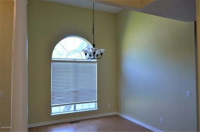7 - Dining Room