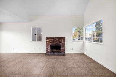 06 - Livingroom (1)
