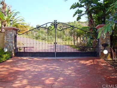 Driveway Entrance Front Gate