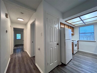 9315 Kempler Dr unit B, Austin, TX 78748 - photo 7