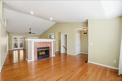 1128 Cottonwood Dr, Loveland, OH 45140 - photo 5