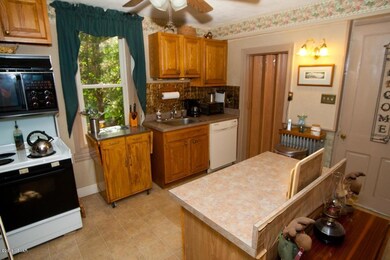 861 E Penn St, Muncy, PA 17756 - photo 5