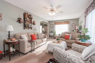 2487 E 39th St, Lorain, OH 44055 - photo 5