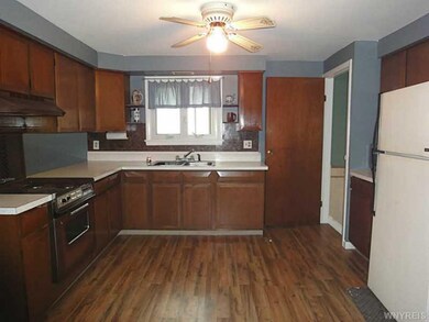 899 Nash Rd, North Tonawanda, NY 14120 - photo 3