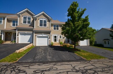 66 Tulip Cir, South Grafton, MA 01560 - photo 2