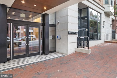 Twelve 09 unit 309, Baltimore, MD 21201 - photo 4