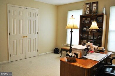 9505 Brittingham Ct, La Plata, MD 20646 - photo 6