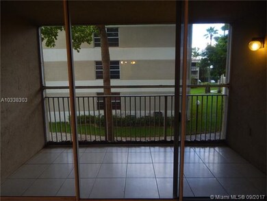 Screened Balcony