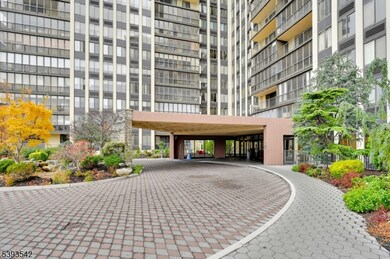 300 Winston Dr unit 1601, Cliffside Park, NJ 07010 - photo 2