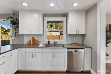 8014 215th St SW, Edmonds, WA 98026 - photo 5