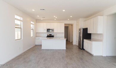 6642 W Island Creek Ln, Tucson, AZ 85757 - photo 5