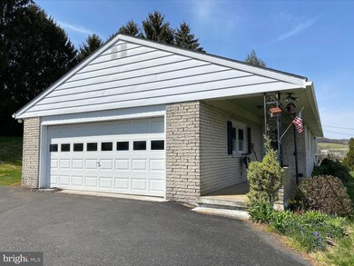 229 Sawmill Rd, Boyertown, PA 19512 - photo 4