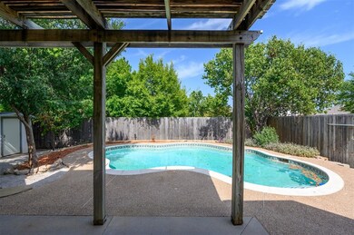 7013 Chaucer Dr, Denton, TX 76210 - photo 4