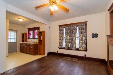 1352 Hickory St, Niles, MI 49120 - photo 6