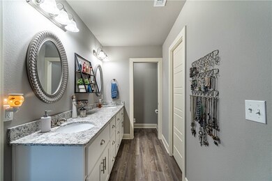 611 Captain Hopkins St, Prairie Grove, AR 72753 - photo 7