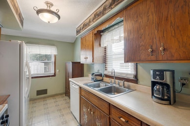 5438 Xenia Ave N, Minneapolis, MN 55429 - photo 5