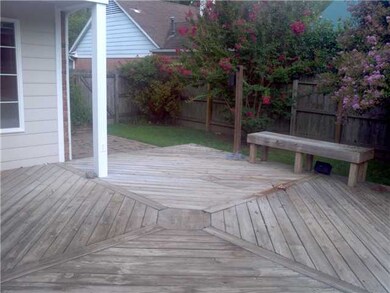 See? It's has big enough space to invite your frie