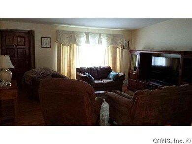 Exterior Front. NICE LIVINGROOM WITH HARDWOODS AND