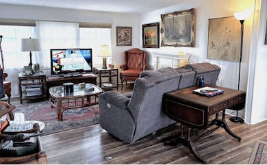 287 Allamanda Cir, Venice, FL 34285 - photo 2