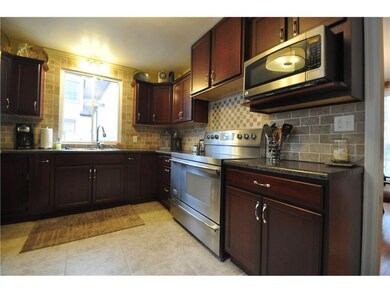 2141 Blake Blvd SE, Cedar Rapids, IA 52403 - photo 4