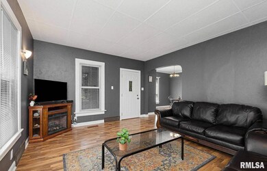 2415 Tremont Ave, Davenport, IA 52803 - photo 2