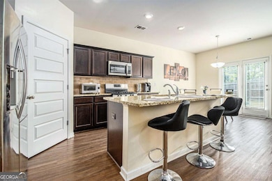 3740 Hampshire Walk SW, Atlanta, GA 30331 - photo 6