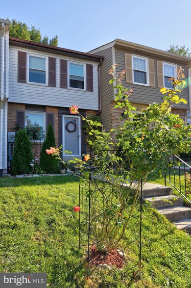 6019 Rowanberry Dr, Elkridge, MD 21075 - photo 3