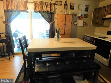 553 Jamestown Ct, Edgewood, MD 21040 - photo 2