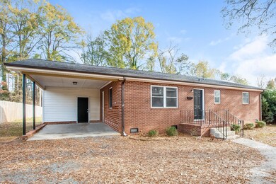 509 Frank Dr, Charlotte, NC 28215 - photo 3